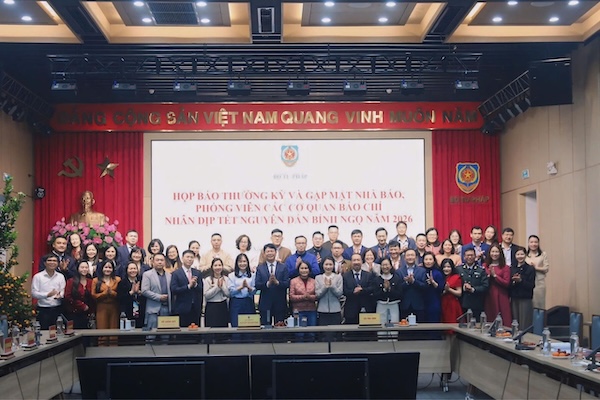 Báo chí cần thông tin kịp thời về các chính sách mới mang tính kiến tạo